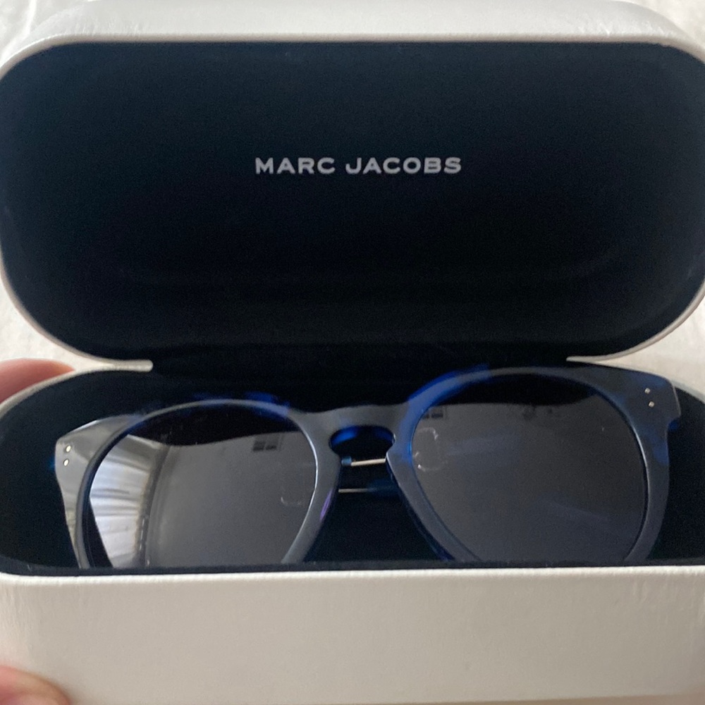 Marc Jacob never worn sunglasses style 129/s